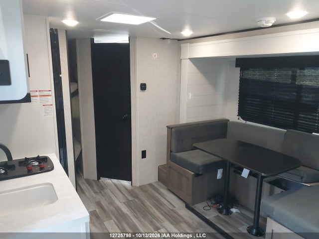 Продажа на аукционе авто 2025 Jayco Jayco, vin: 1UJBC0AK0S1YF0672, номер лота: 12725798