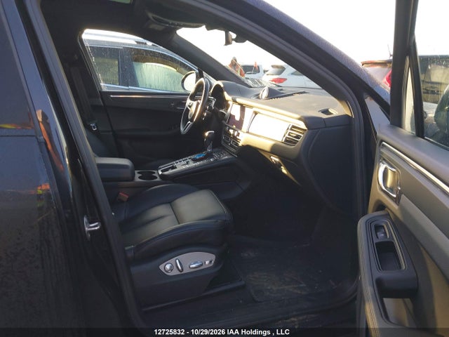 12725832 :رقم المزاد ، WP1AA2A59LLB06181 vin ، 2020 Porsche Macan مزاد بيع