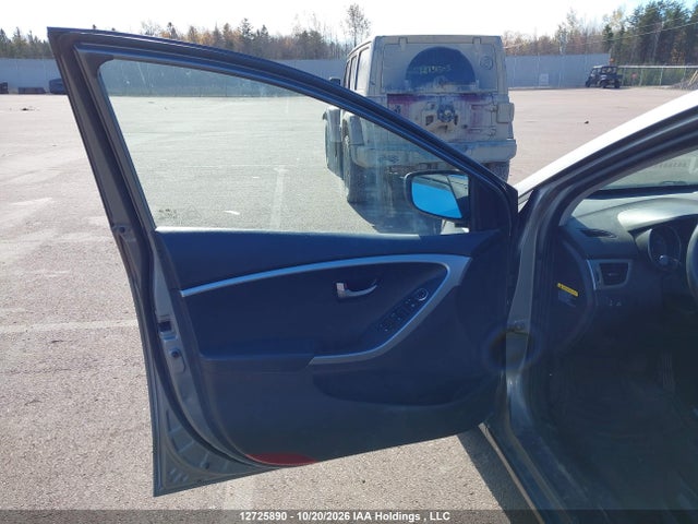 Hyundai ELANTRA GT 2016 KMHD25LH3GU306599 Image 19