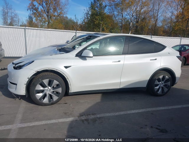 Tesla Model Y Long Range 2022 7SAYGAEE2NF465433 Image 15