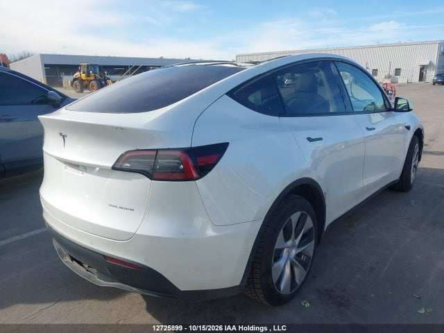 Tesla Model Y Long Range 2022 7SAYGAEE2NF465433 Image 4