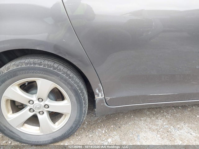 5TDKK3DC4ES507528 Toyota SIENNA LE