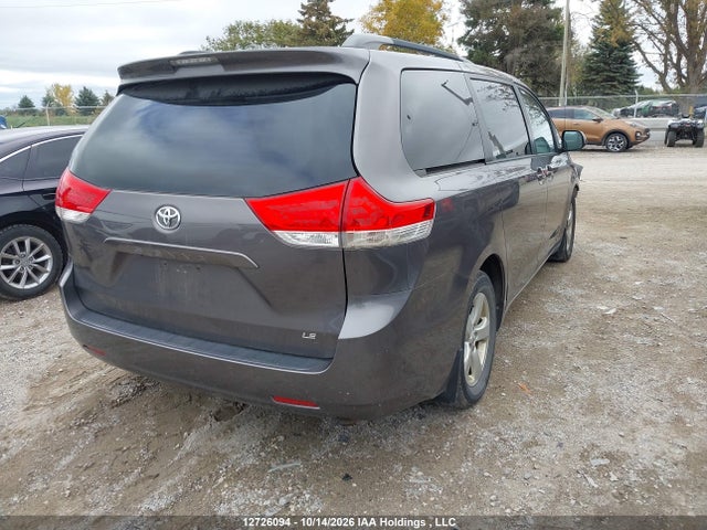 5TDKK3DC4ES507528 Toyota SIENNA LE