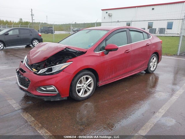 Chevrolet Cruze Lt Auto 2018 1G1BE5SM1J7220160 Image 2