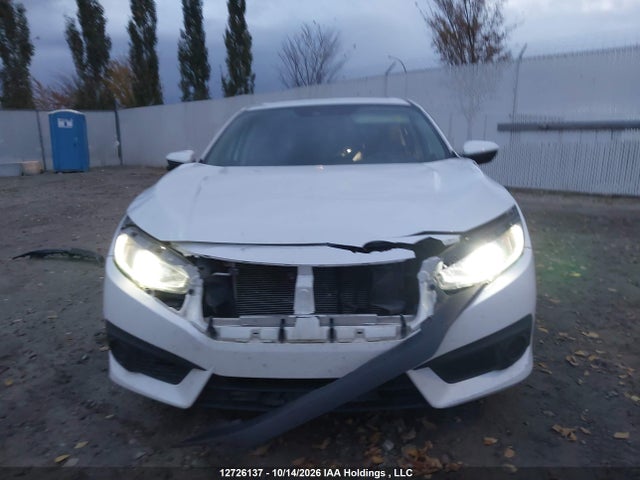 Honda Civic 2018 2HGFC2F82JH010277 Image 12