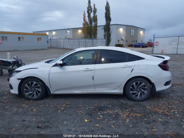Honda Civic 2018 2HGFC2F82JH010277 Image 14