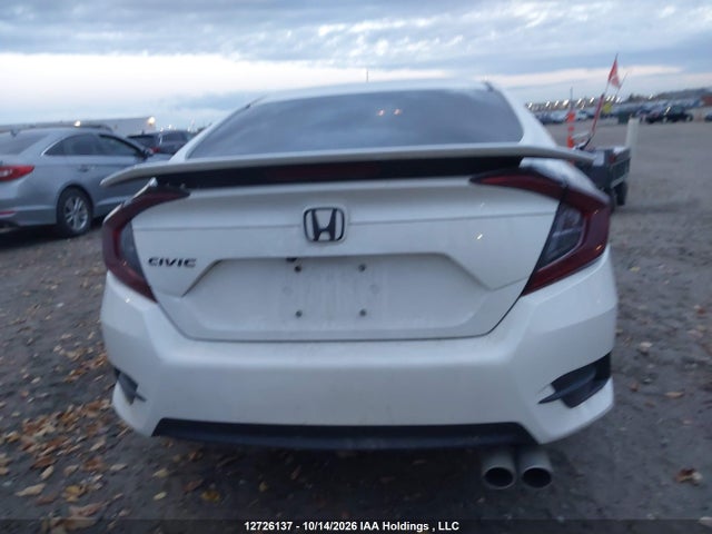 Honda Civic 2018 2HGFC2F82JH010277 Image 16