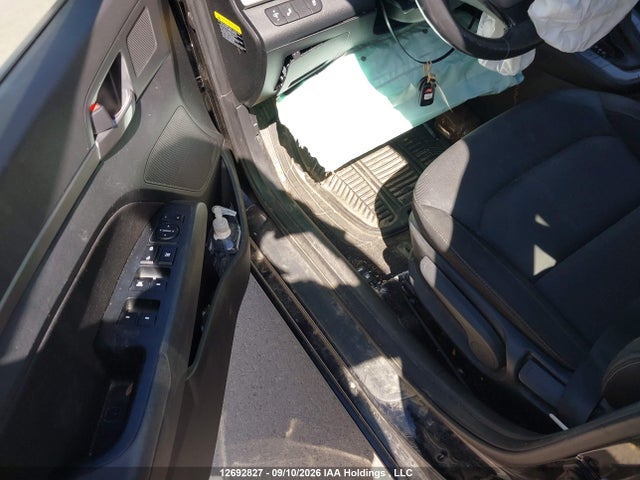Продажа на аукционе авто 2018 Hyundai Elantra Gl, vin: KMHD84LF8JU714451, номер лота: 12692827