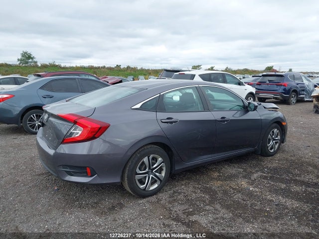 Honda Civic 2018 2HGFC2F52JH016215 Image 14