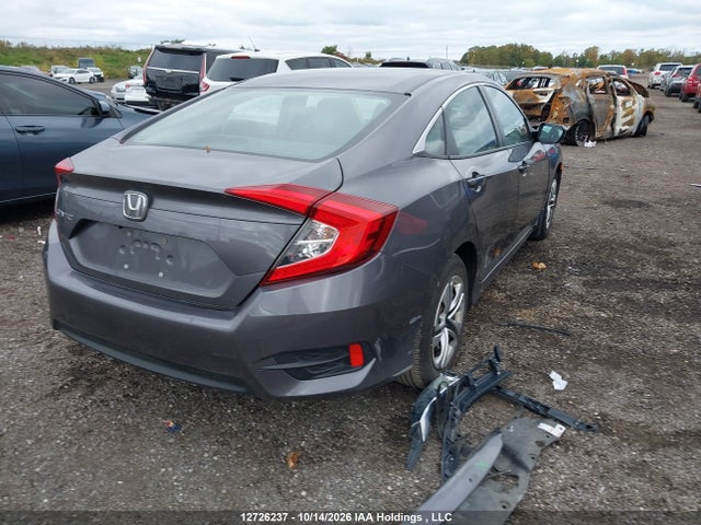 Honda Civic 2018 2HGFC2F52JH016215 Image 4