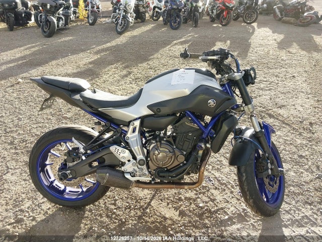 Yamaha FZ07 2016 JYARM06N1GA002127 Image 13