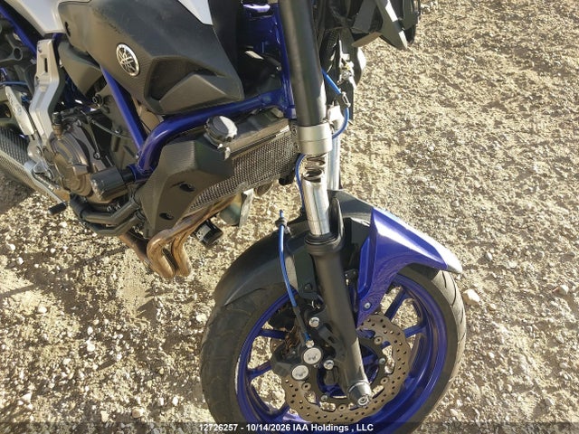 Yamaha FZ07 2016 JYARM06N1GA002127 Image 19