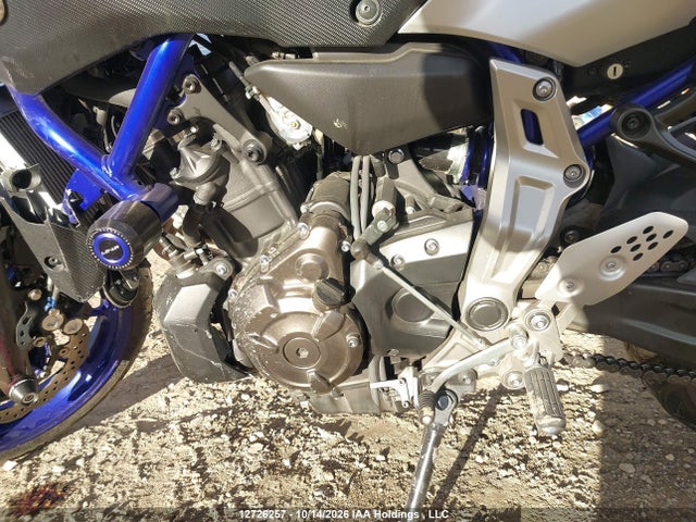 Yamaha FZ07 2016 JYARM06N1GA002127 Image 9