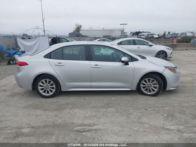 12726306 :رقم المزاد ، 5YFBPMBE4NP297114 vin ، 2022 Toyota Corolla Le/xle مزاد بيع