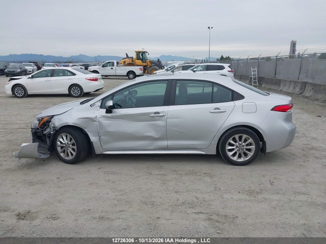 12726306 :رقم المزاد ، 5YFBPMBE4NP297114 vin ، 2022 Toyota Corolla Le/xle مزاد بيع