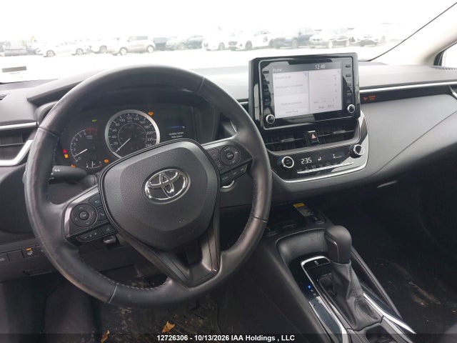 12726306 :رقم المزاد ، 5YFBPMBE4NP297114 vin ، 2022 Toyota Corolla Le/xle مزاد بيع