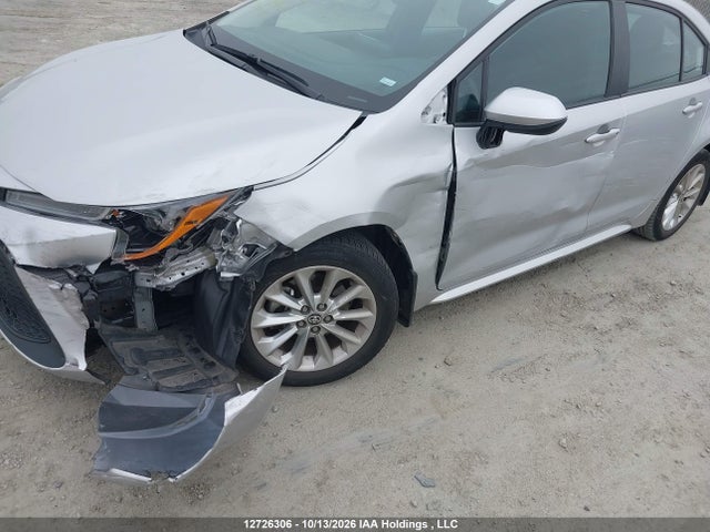 12726306 :رقم المزاد ، 5YFBPMBE4NP297114 vin ، 2022 Toyota Corolla Le/xle مزاد بيع