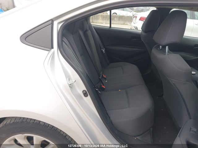 12726306 :رقم المزاد ، 5YFBPMBE4NP297114 vin ، 2022 Toyota Corolla Le/xle مزاد بيع