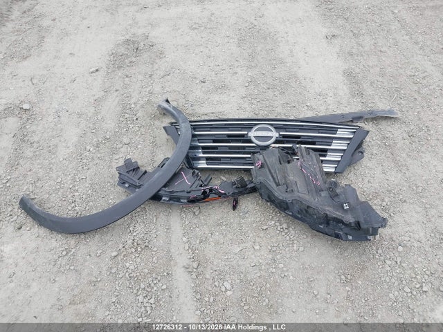 JN8BT3BB0TW094225 Nissan ROGUE SV