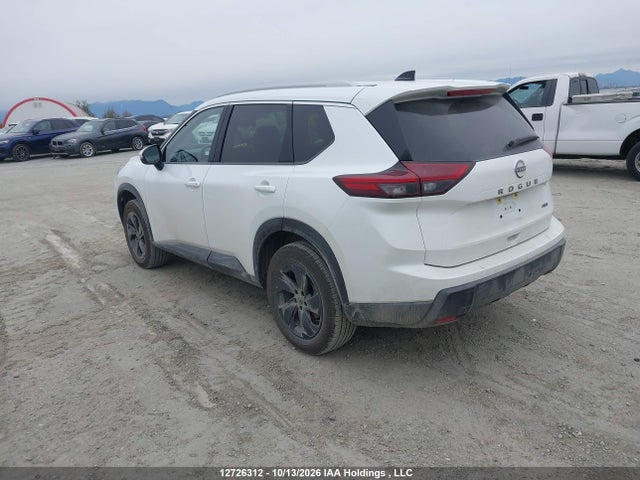 JN8BT3BB0TW094225 Nissan ROGUE SV