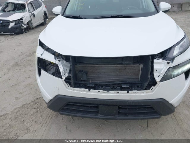 JN8BT3BB0TW094225 Nissan ROGUE SV