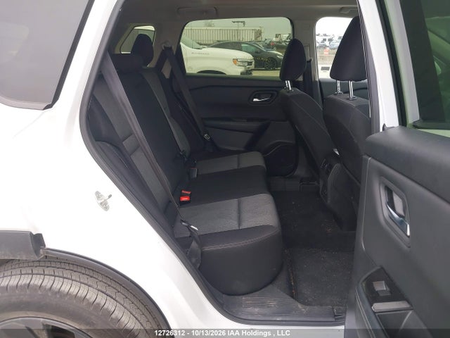 JN8BT3BB0TW094225 Nissan ROGUE SV