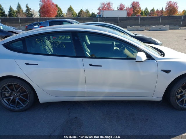 Продажа на аукционе авто 2021 Tesla Model 3, vin: 5YJ3E1EA6MF840913, номер лота: 12726386