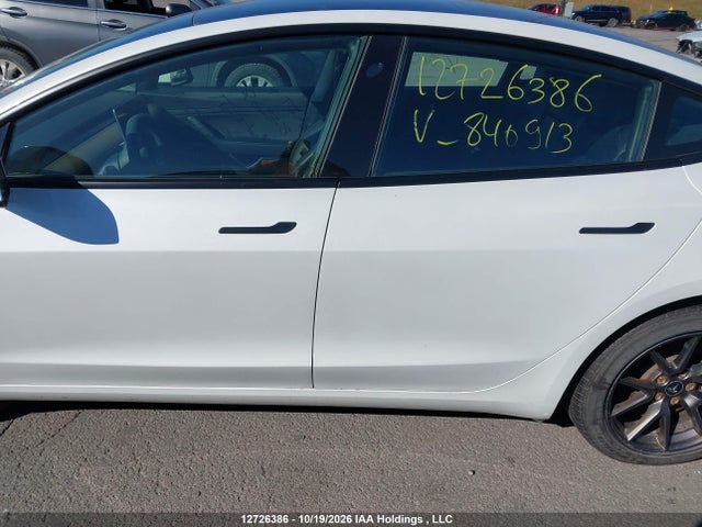 Продажа на аукционе авто 2021 Tesla Model 3, vin: 5YJ3E1EA6MF840913, номер лота: 12726386