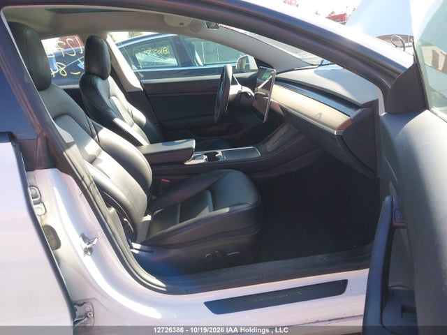Продажа на аукционе авто 2021 Tesla Model 3, vin: 5YJ3E1EA6MF840913, номер лота: 12726386