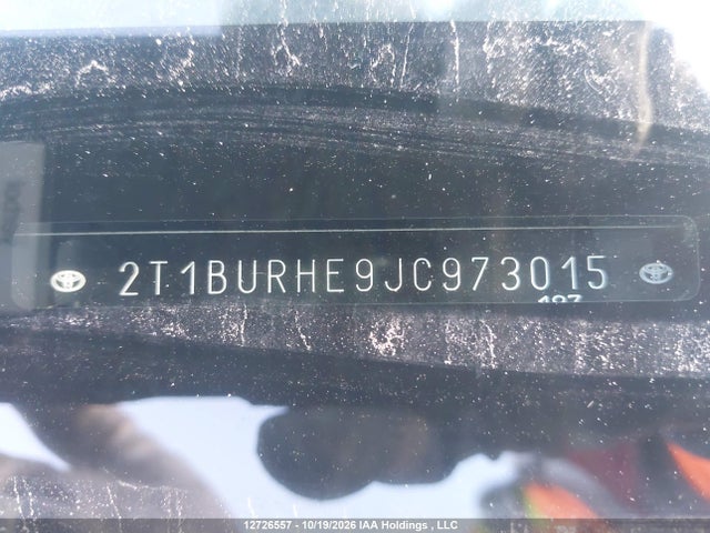 2T1BURHE9JC973015 Toyota COROLLA LE