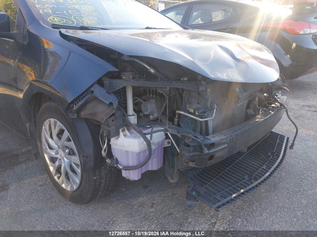 2T1BURHE9JC973015 Toyota COROLLA LE
