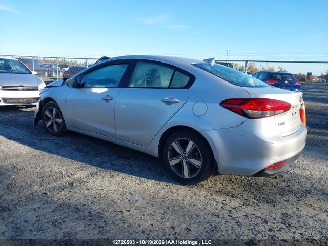 KIA Forte Lx/s 2018 3KPFL4A75JE163823 Image 3