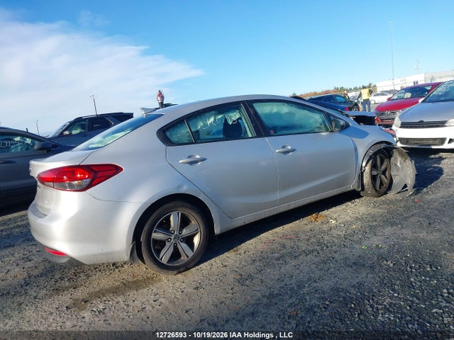 KIA Forte Lx/s 2018 3KPFL4A75JE163823 Image 4