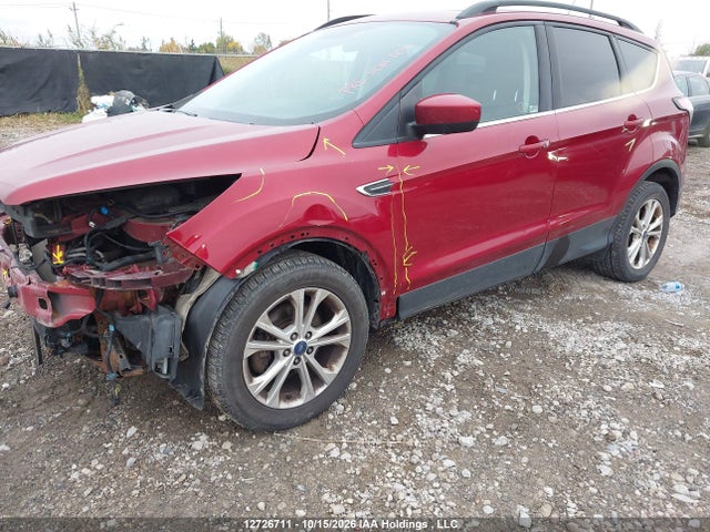 12726711 :رقم المزاد ، 1FMCU0HD8JUD52967 vin ، 2018 Ford Escape Sel مزاد بيع