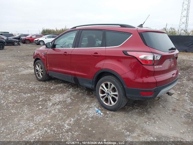 12726711 :رقم المزاد ، 1FMCU0HD8JUD52967 vin ، 2018 Ford Escape Sel مزاد بيع