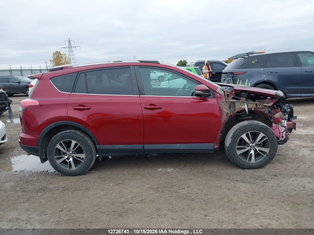 2T3BFREV4JW852820 Toyota RAV4