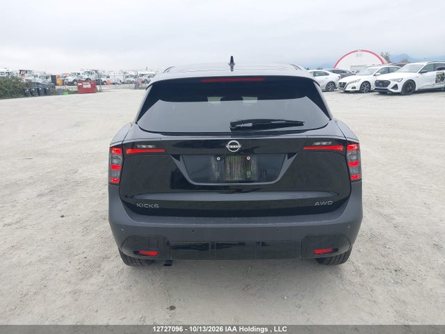 3N8AP6CBXTL415421 Nissan KICKS SV