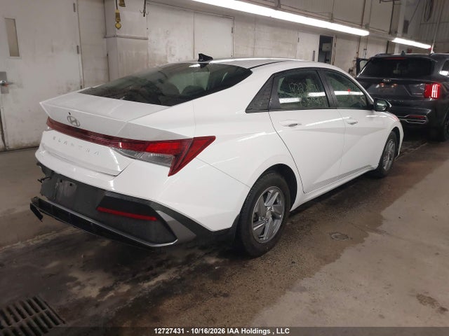 Hyundai Elantra Essential 2024 KMHLM4DG6RU722221 Image 4
