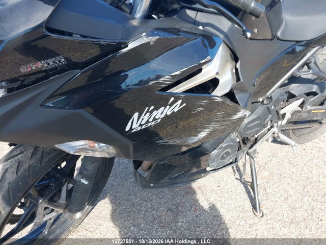 Kawasaki EX400 2021 JKAEXKG13MDAA8497 Image 15