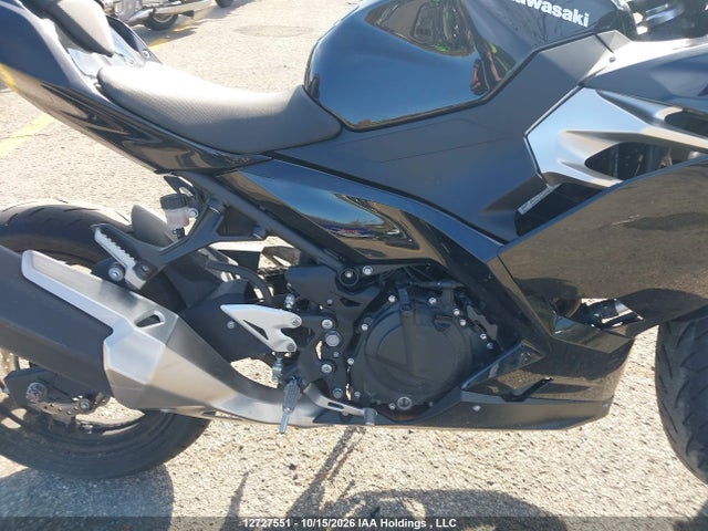 Kawasaki EX400 2021 JKAEXKG13MDAA8497 Image 8