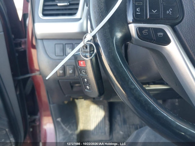 Toyota Highlander Limited 2016 5TDDKRFH3GS307313 Image 11