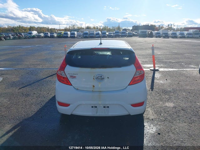 12719414 :رقم المزاد ، KMHCT5AE3EU177648 vin ، 2014 Hyundai Accent Gl مزاد بيع