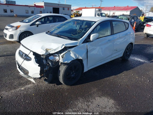 12719414 :رقم المزاد ، KMHCT5AE3EU177648 vin ، 2014 Hyundai Accent Gl مزاد بيع