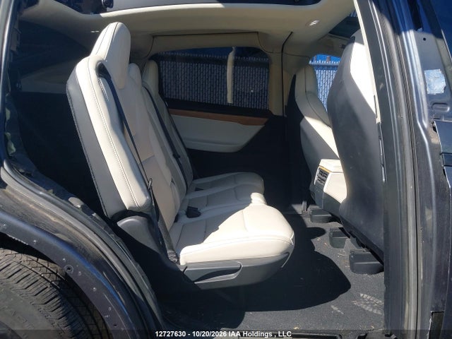 12727630 :رقم المزاد ، 5YJXCDE20KF186067 vin ، 2019 Tesla Model X 100d/75d/long Range/p100d/standard Range مزاد بيع