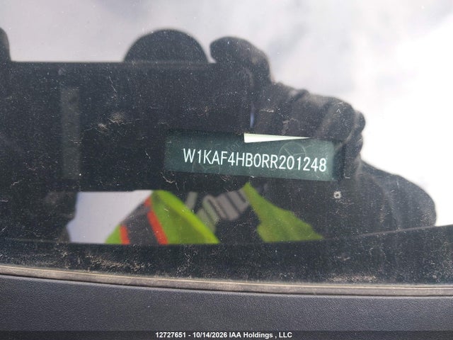 W1KAF4HB0RR201248 Mercedes-Benz C 300 4matic
