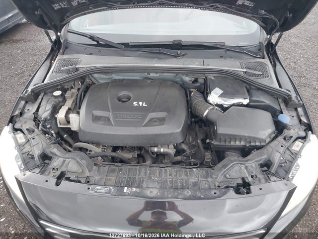 2015 Volvo S60 T6 Platinum მანქანა იყიდება აუქციონზე, vin: YV149MFMXF1369471, აუქციონის ნომერი: 12727693