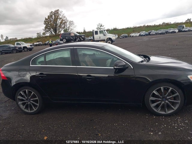 2015 Volvo S60 T6 Platinum მანქანა იყიდება აუქციონზე, vin: YV149MFMXF1369471, აუქციონის ნომერი: 12727693