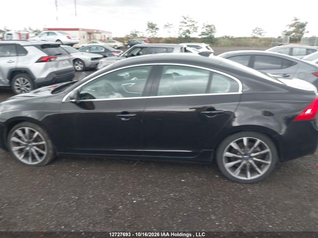 2015 Volvo S60 T6 Platinum მანქანა იყიდება აუქციონზე, vin: YV149MFMXF1369471, აუქციონის ნომერი: 12727693