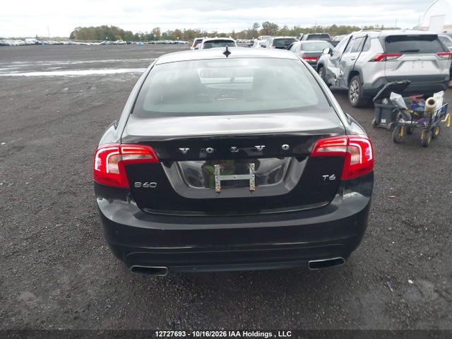 2015 Volvo S60 T6 Platinum მანქანა იყიდება აუქციონზე, vin: YV149MFMXF1369471, აუქციონის ნომერი: 12727693