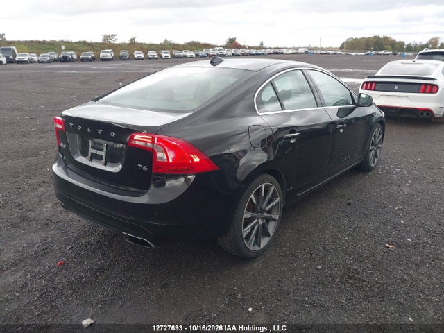 2015 Volvo S60 T6 Platinum მანქანა იყიდება აუქციონზე, vin: YV149MFMXF1369471, აუქციონის ნომერი: 12727693